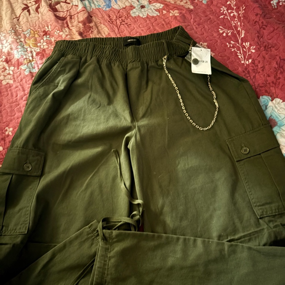 Forever 21 Dark Green Cargo Pants